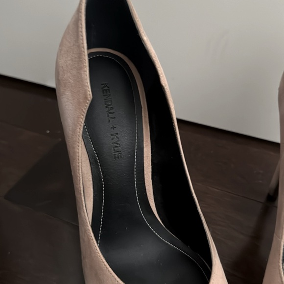 Kendall & Kylie High Heels - Picture 3 of 3